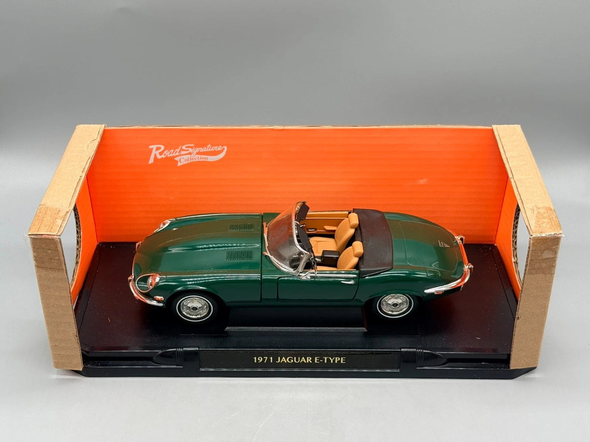 Modellautos 1:18 Road Signature Jaguar E-Type 1971 mit OVP