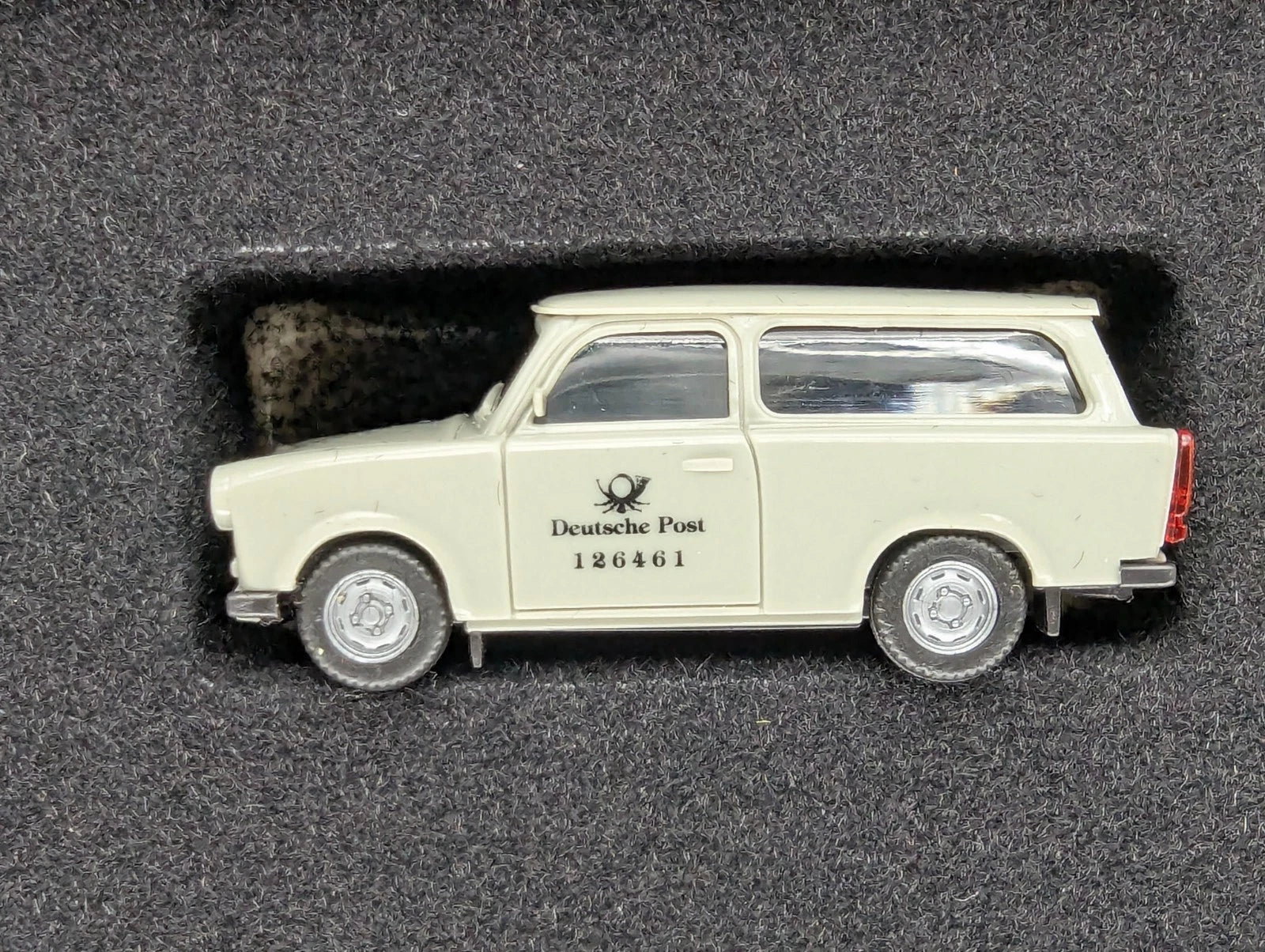 Modellautos 1:87 Herpa Post Museum Shop Trabant 601 S Universal 6-tlg Set OVP