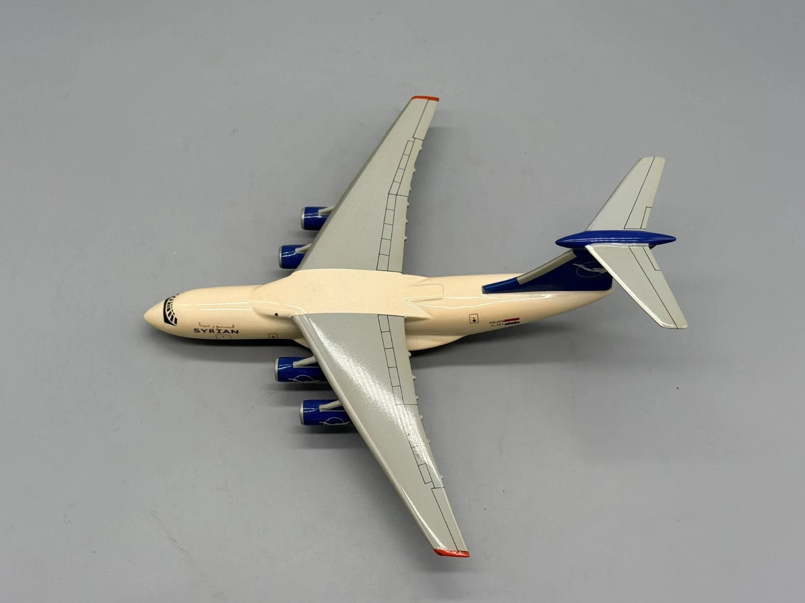 Modellflugzeug 1:400 UNBEKANNT Ilyushin Il-76 Syrian Air