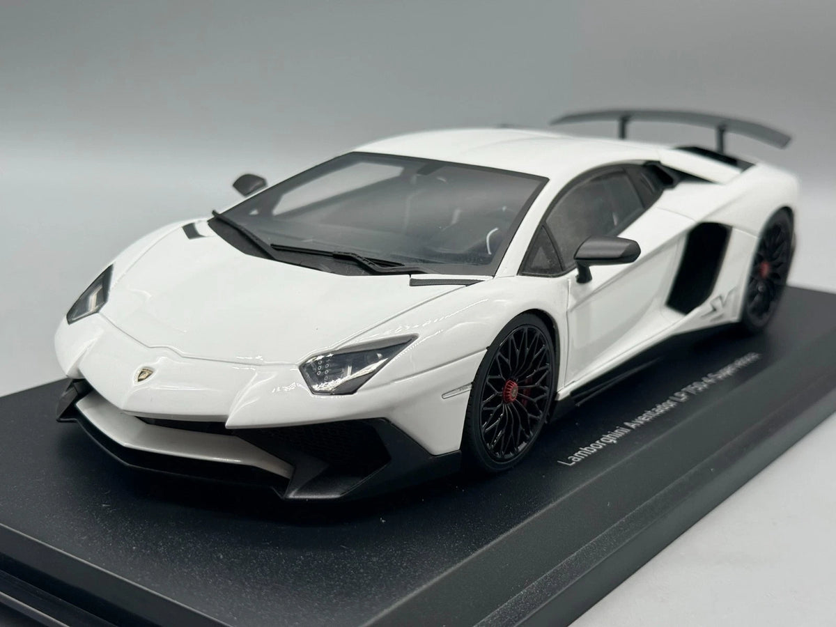 Modellautos 1:18 Kyosho Lamborghini Aventador LP 750-4 Superveloce mit OVP