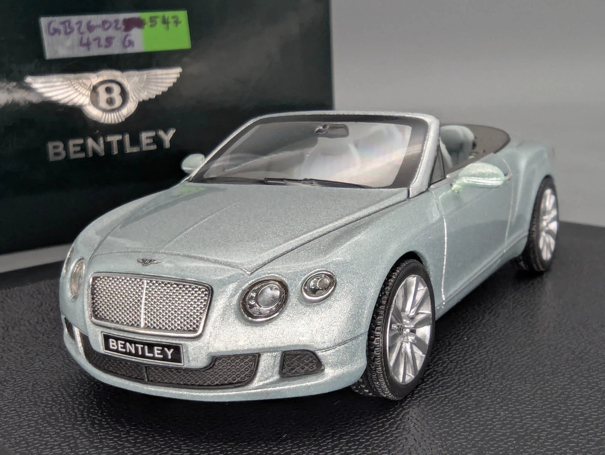 Modellautos 1:43 Minichamps Bentley Continental GTC Breeze Silber Met. mit OVP