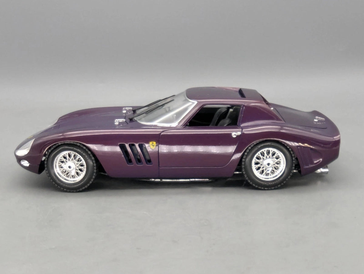 Modellautos 1:18 Guiloy 67527 Ferrari 250 GTO 1964 Violet Purple mit Vitrine