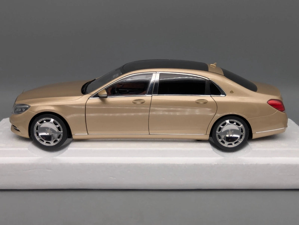Modellautos 1:18 AUTOart Mercedes Benz Maybach S600 S-Klasse Light Gold mit OVP