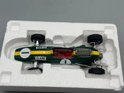 Modellautos 1:18 Spark Lotus 33, #1 Winner German GP 1965 OVP