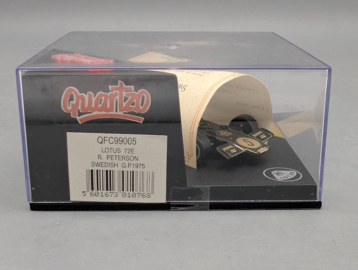 Modellautos 1:43 Quartzo Lotus 72E Schweden GP 1975 #5 R. Peterson mit Vitrine