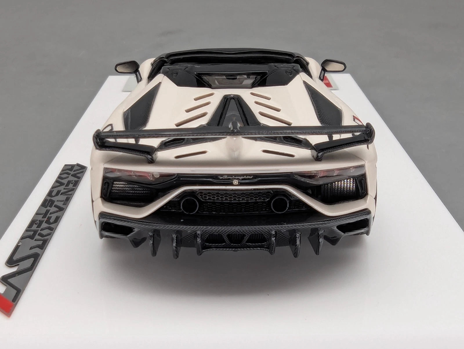 Eidolon Make Up 1:43 Lamborghini Aventador SVJ Roadster 2019 Limited 53/80 OVP