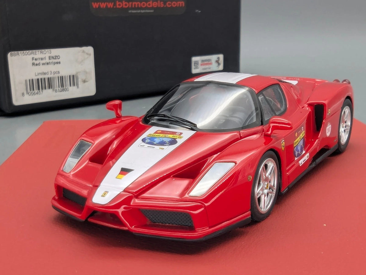 Modellautos 1:43 BBR Ferrari Enzo Paris 2013 Ltd 03/03 mit Vitrine und OVP