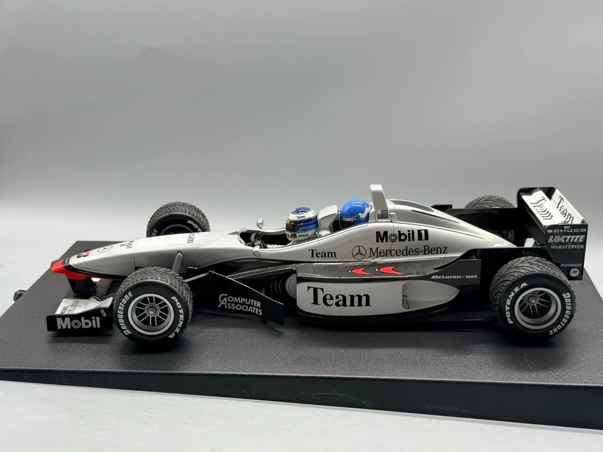 Modellautos 1:18 Minichamps McLaren Mercedes MP-498T Lapland 2000 + OVP