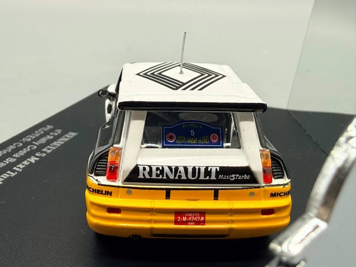 Modellautos 1:43 Universal Hobbies Renault 5 Maxi Turbo 1986 #5 Sainz Boto OVP