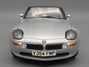 Modellautos 1:18 Kyosho BMW Z8 James Bond 007 Edition 1999 Silber mit OVP