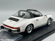 Modellautos 1:18 KK-Scale Porsche 911 SC Targa 1983 mit OVP
