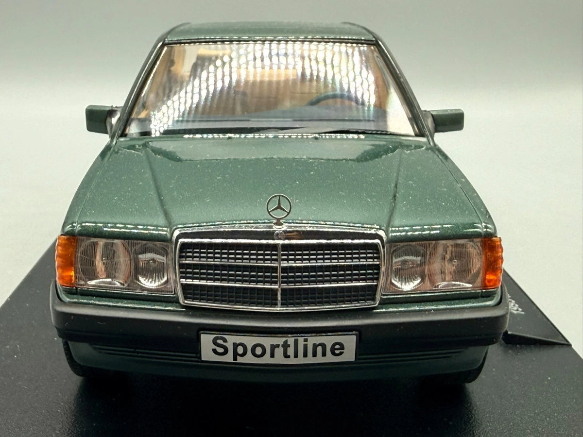 Modellautos 1:18 Triple9 Mercedes-Benz 190E 2.3 Sportline mit OVP