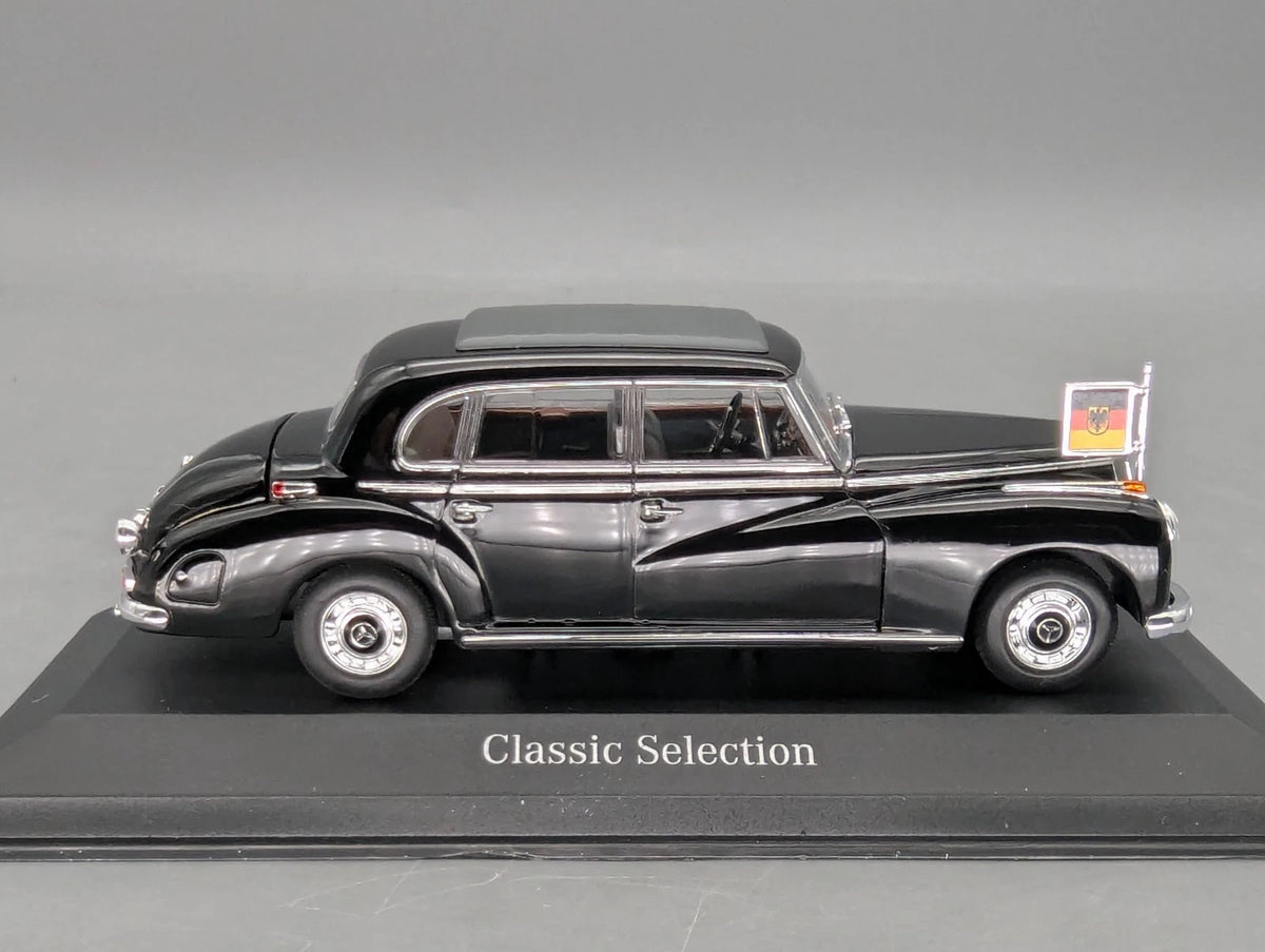 Modellautos 1:43 Minichamps Mercedes Benz 300 b Konrad Adenauer mit Dealer OVP
