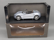 Modellautos 1:18 Gate Mercedes-Benz Vision SLA Hellblau Metallic mit Dealer OVP