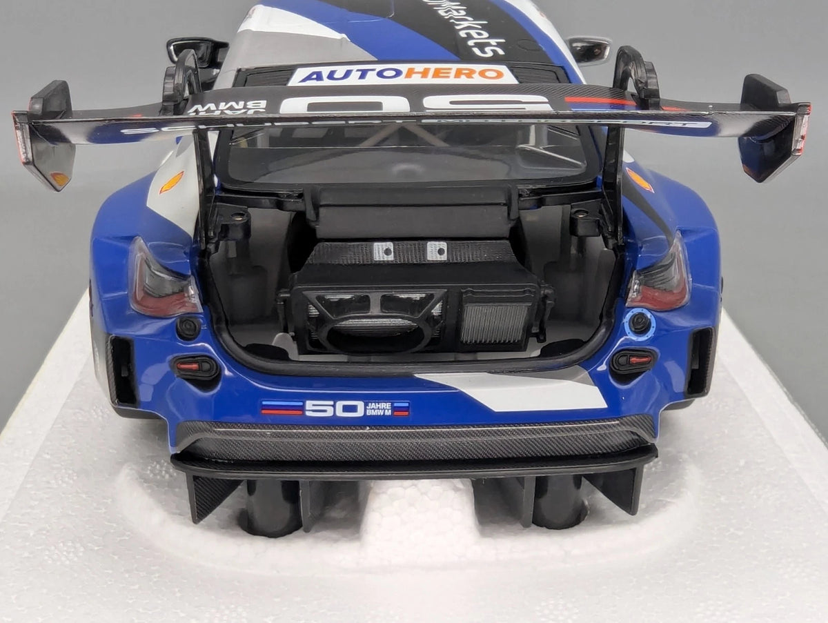 Modellautos 1:18 Minichamps BMW M4 GT3 DTM 2022 Schubert #25 Philipp Eng mit OVP