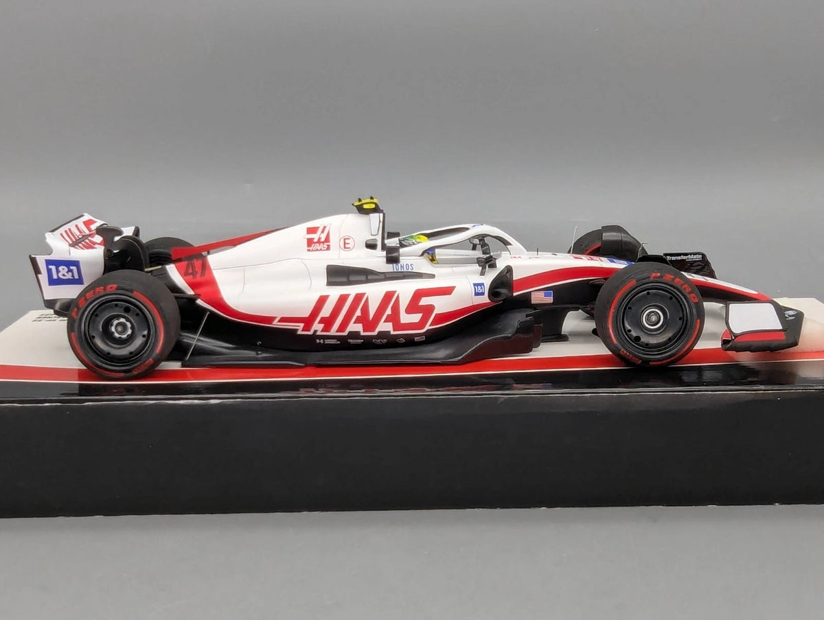 Modellautos 1:18 Minichamps Haas F1 Team VF-22 Bahrain 2022 Mick Schumacher OVP