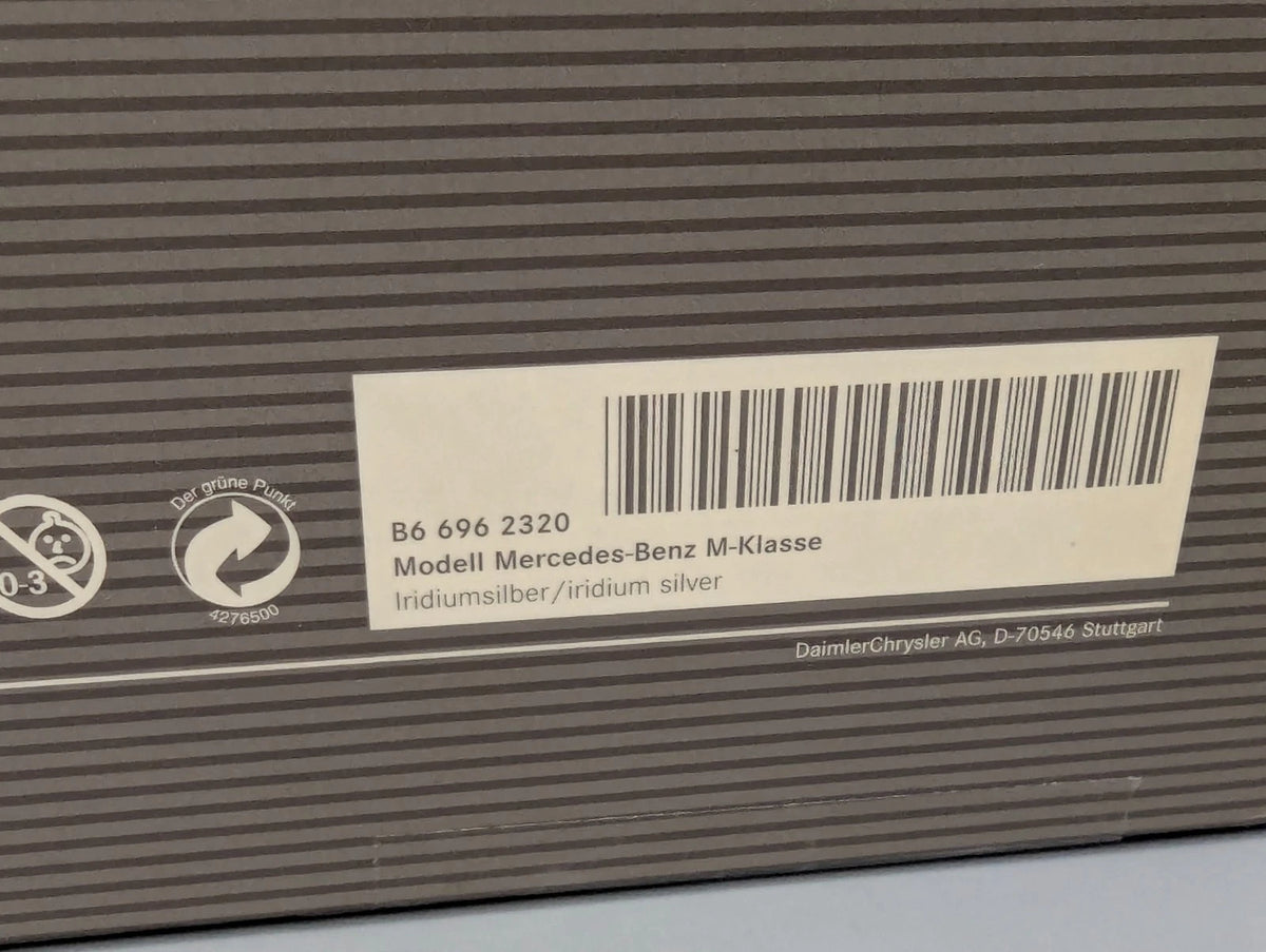 Modellautos 1:18 Minichamps Mercedes-Benz M-Klasse Iridium Silber mit Dealer OVP