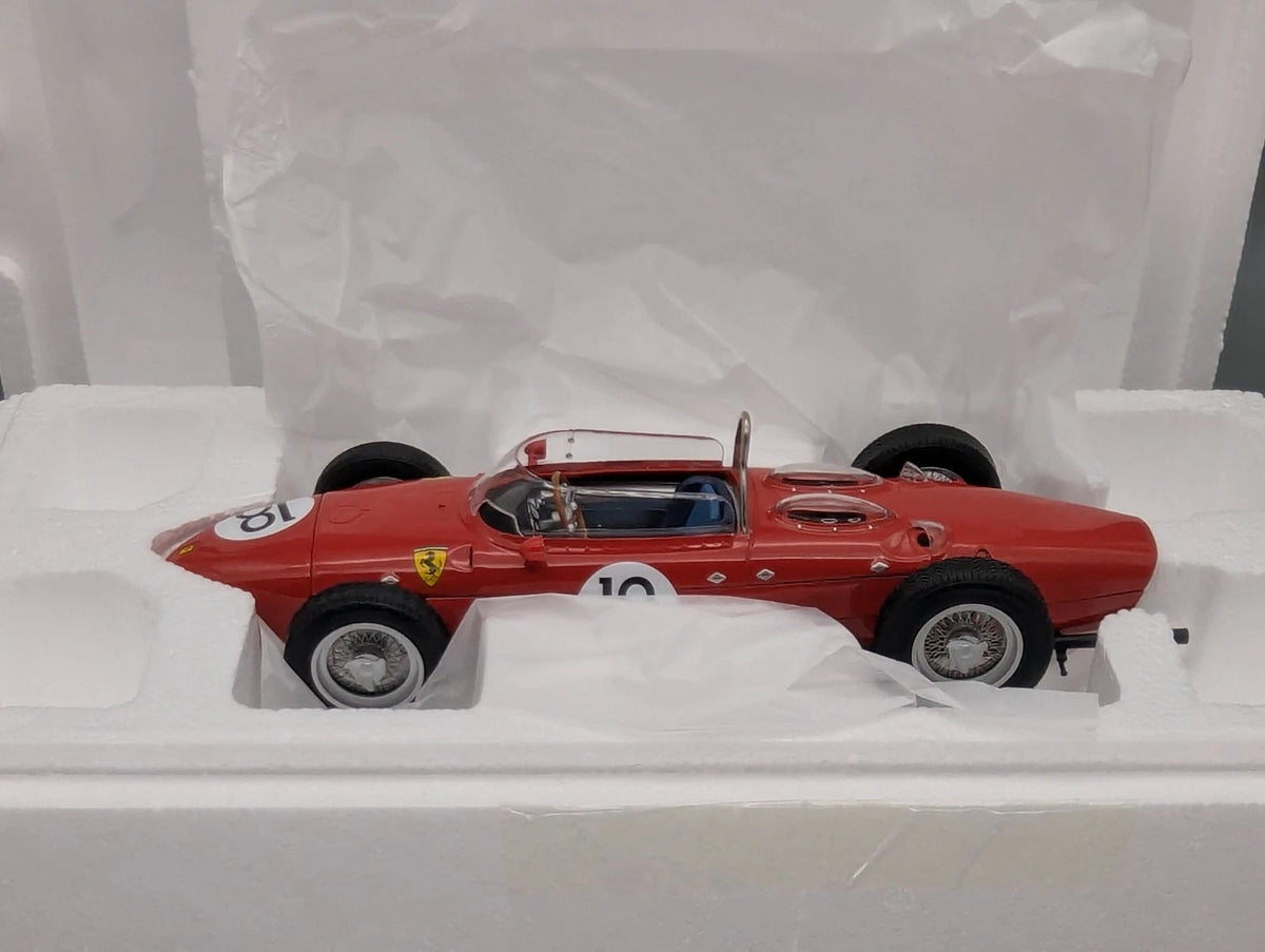 Modellautos 1:18 CMR 174 Ferrari Dino 156 Sharknose GP 1961 #18 R. Ginther OVP