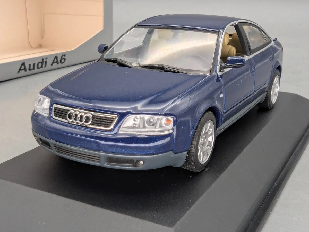 Modellautos 1:43 Minichamps Audi A6 Blau Metallic mit Dealer OVP