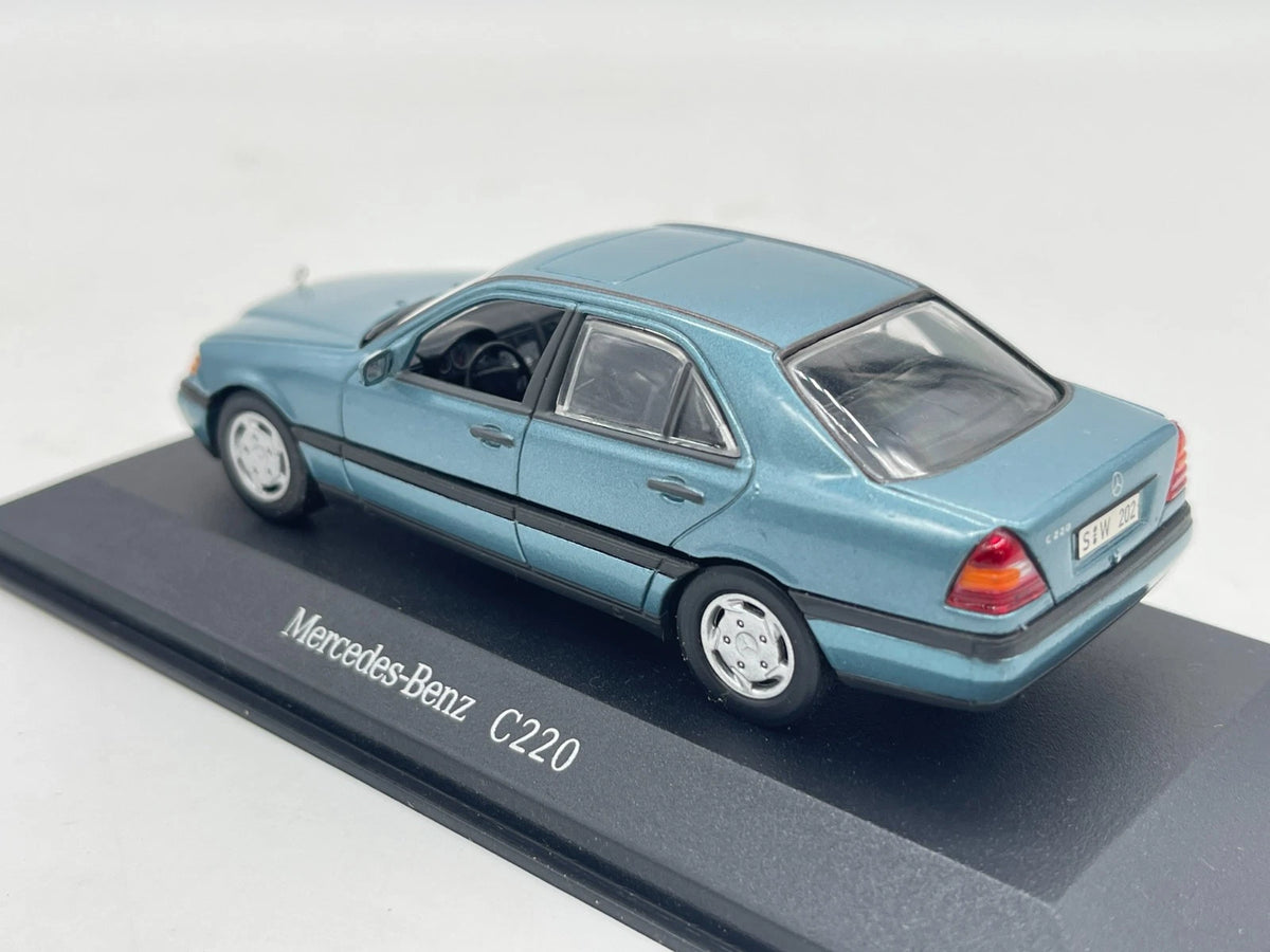 Modellautos 1:43 Minichamps Mercedes Benz C220 mit OVP