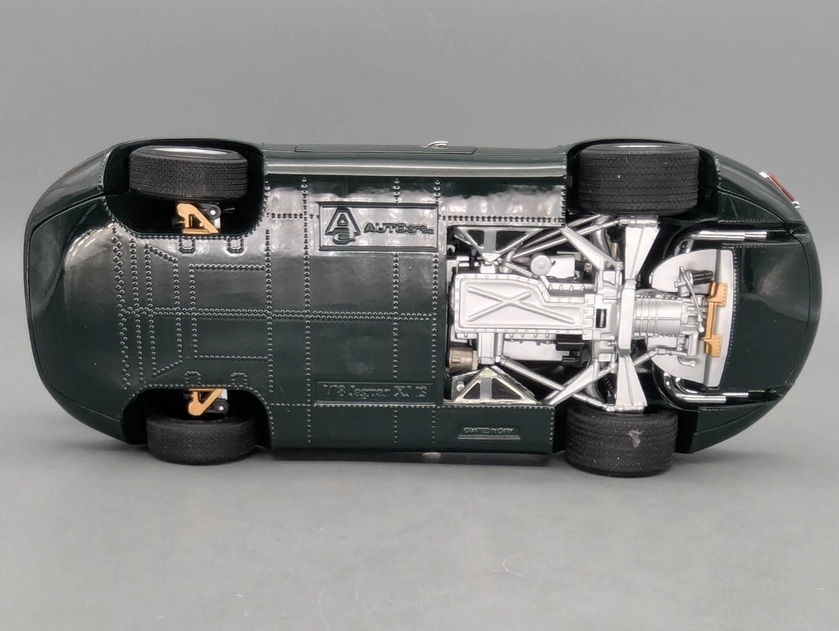 Modellautos 1:18 AUTOart 73541 Jaguar XJ13 Grün mit OVP