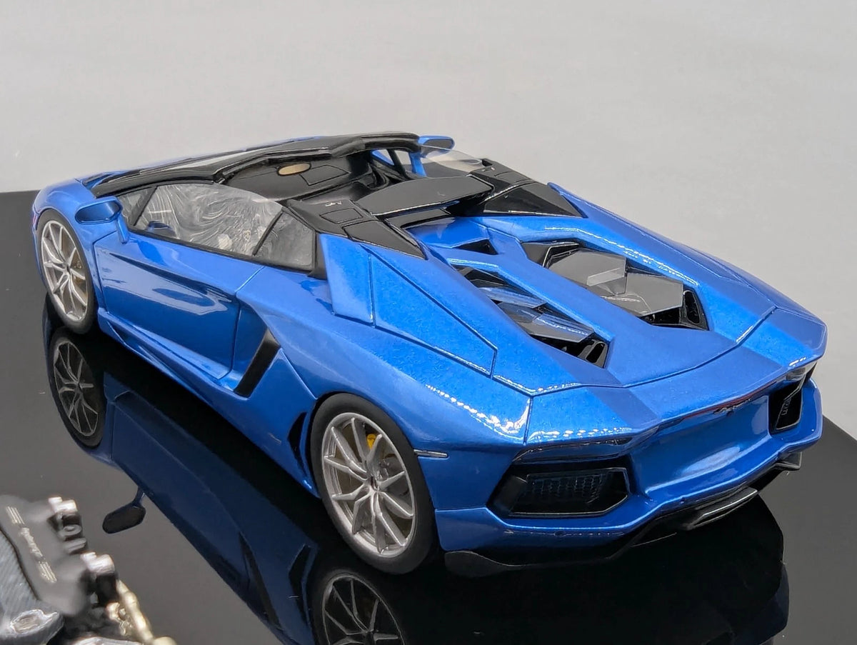 Eidolon Make Up 1:43 Lamborghini Aventador LP700-4 Roadster 2012 Engine Set OVP