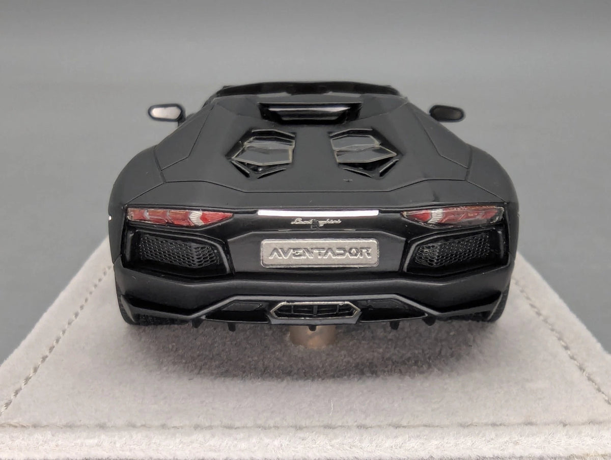 Modellautos 1:43 Looksmart Lamborghini Aventador Roadster LP 700-4  Black OVP
