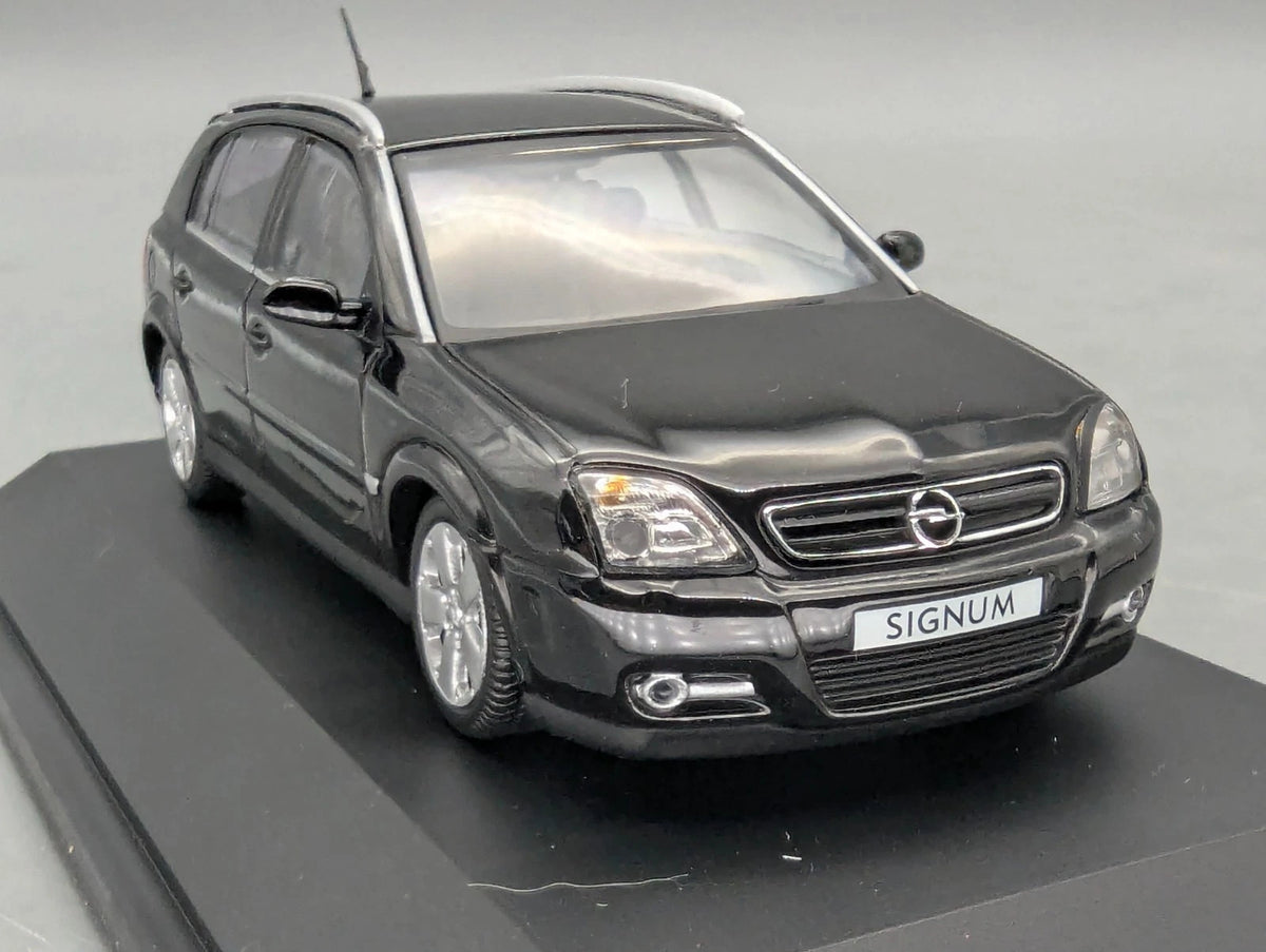 Modellautos 1:43 Schuco Opel Signum Schwarz mit Dealer OVP