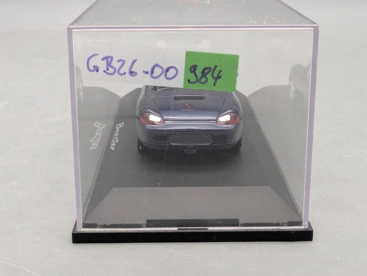 Modellautos 1:43 Schuco Porsche Boxter Blau Metallic mit Vitrine
