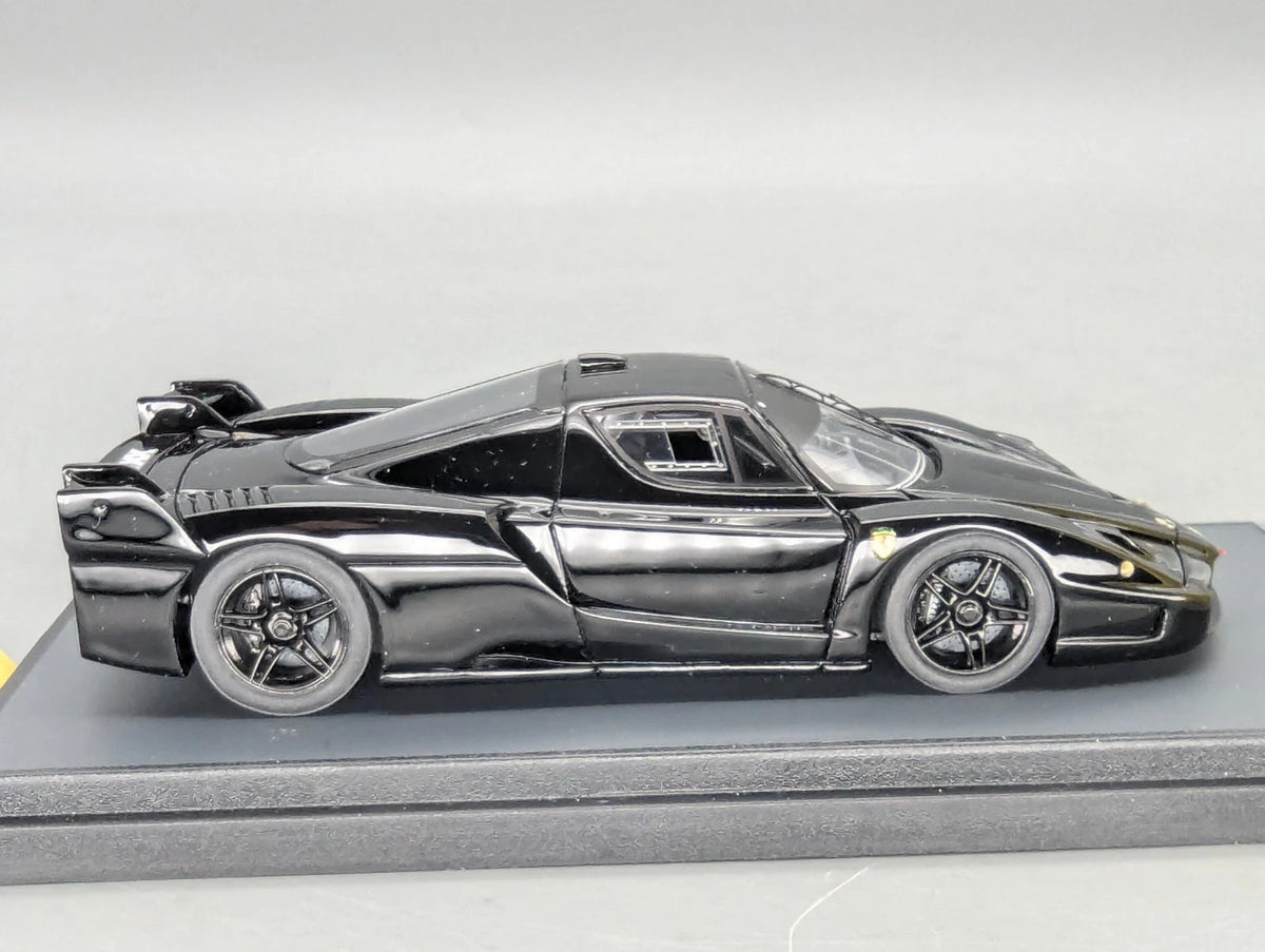 Modellautos 1:43 BBR Ferrari FXX  2006 Black mit Vitrine + OVP