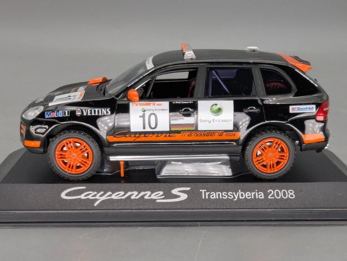 Modellautos 1:43 Minichamps Porsche Cayenne Transsyberia 2008 #10 WAP Dealer OVP