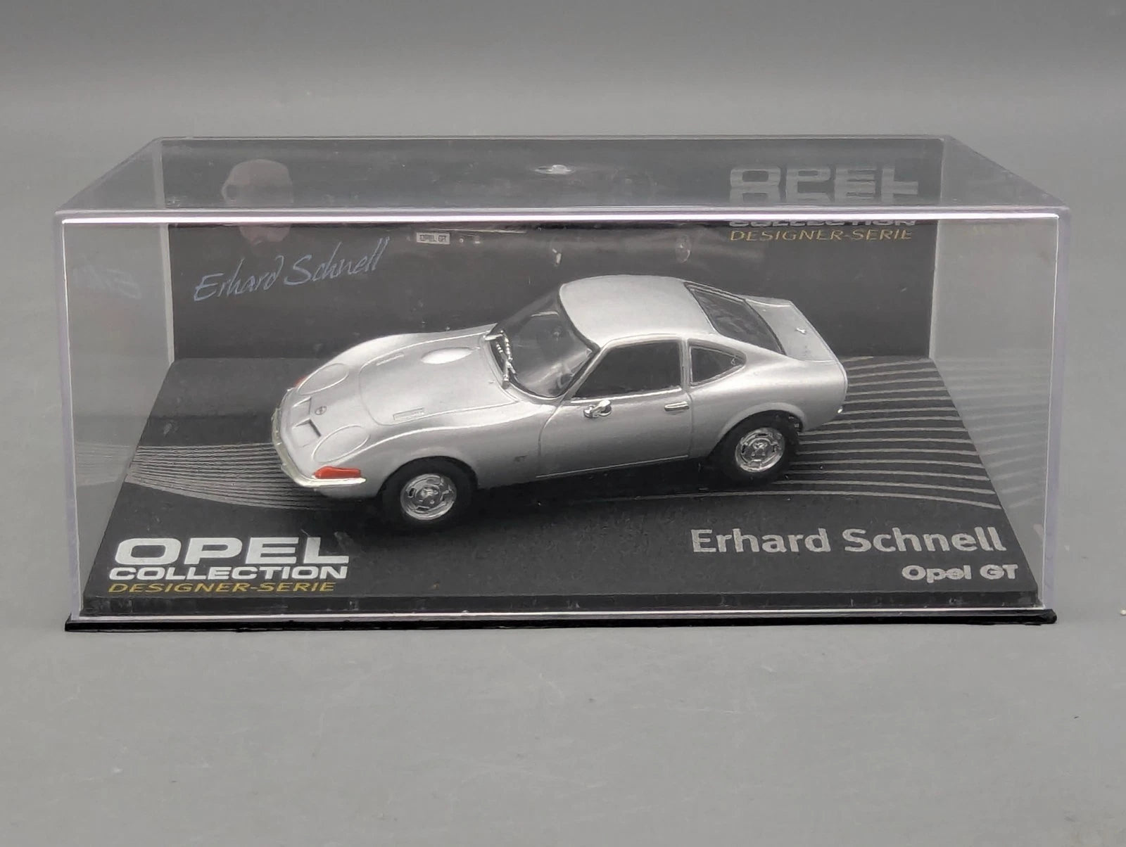 Modellautos 1:43 Ixo für Eaglemoss Opel Collection GT Erhard Schnell Vitrine