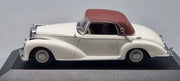 Modellautos 1:43 Minichamps Mercedes-Benz 300 S Cabriolet soft top white OVP