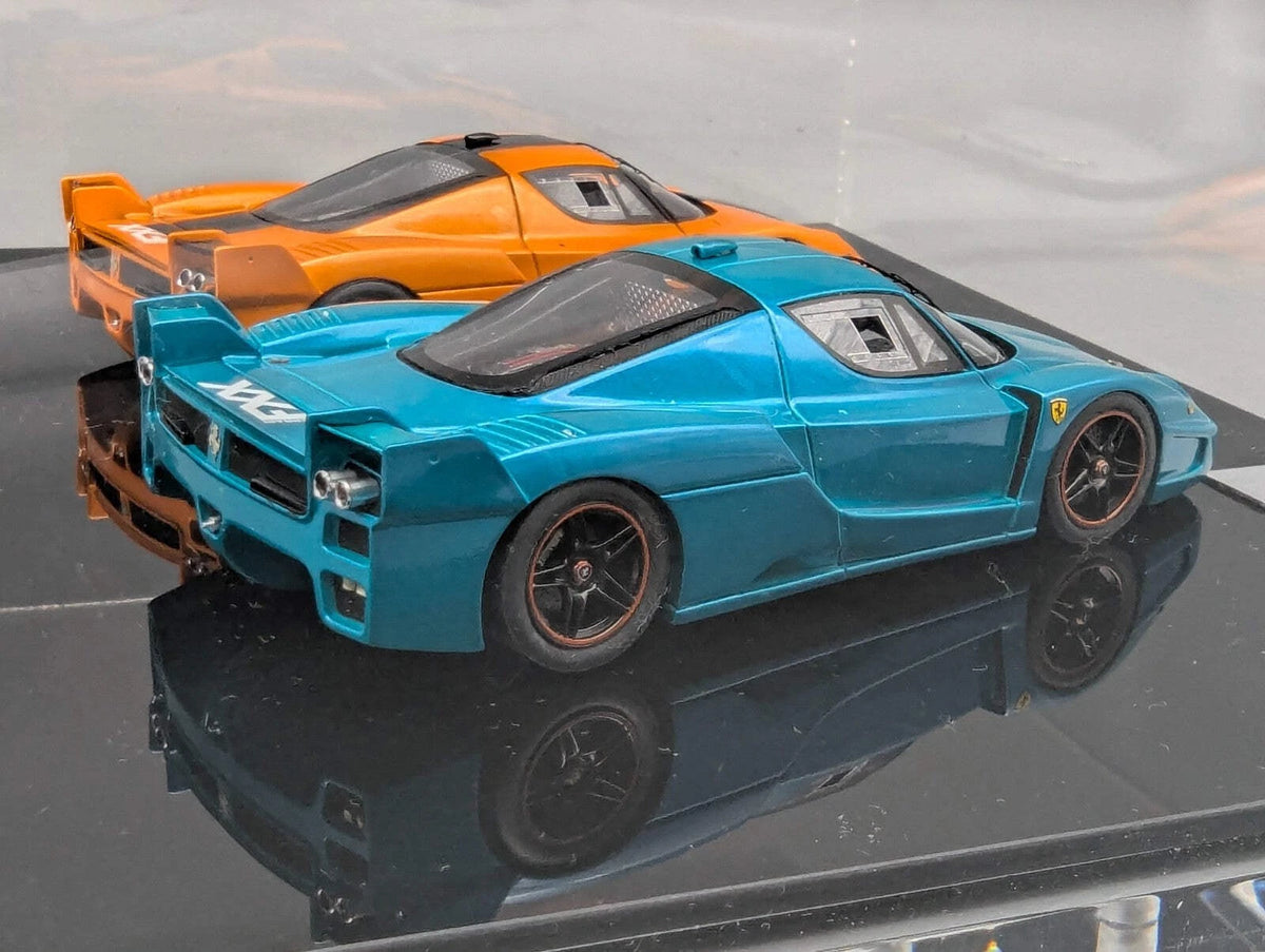 Modellautos 1:43 BBR Project Kit Ferrari FXX 2005 HANDMADE Set Unikat Vitrine