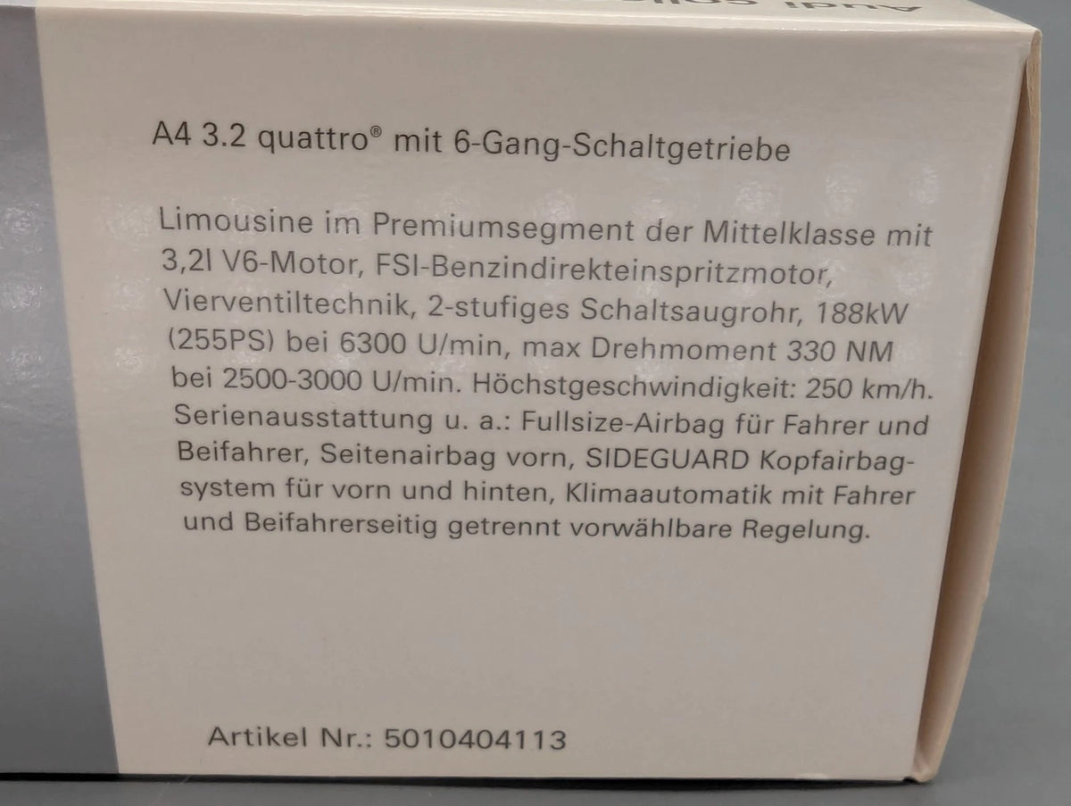 Modellautos 1:43 Minichamps Audi A4  3.2 Quattro 6-Gang Eissilber mit Dealer OVP