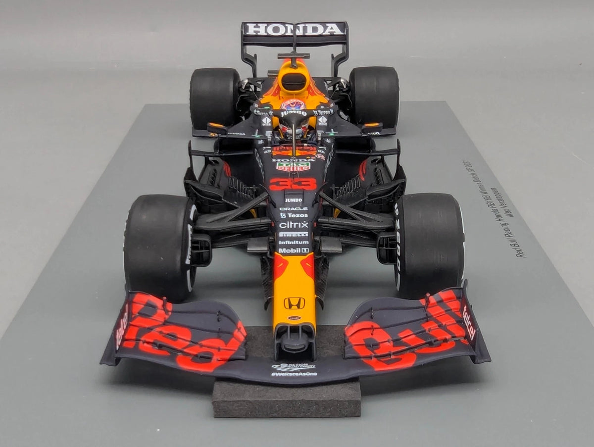 Modellautos 1:18 Spark Honda  Red Bull RB16B WINNER  NL 2021 #33 Verstappen OVP