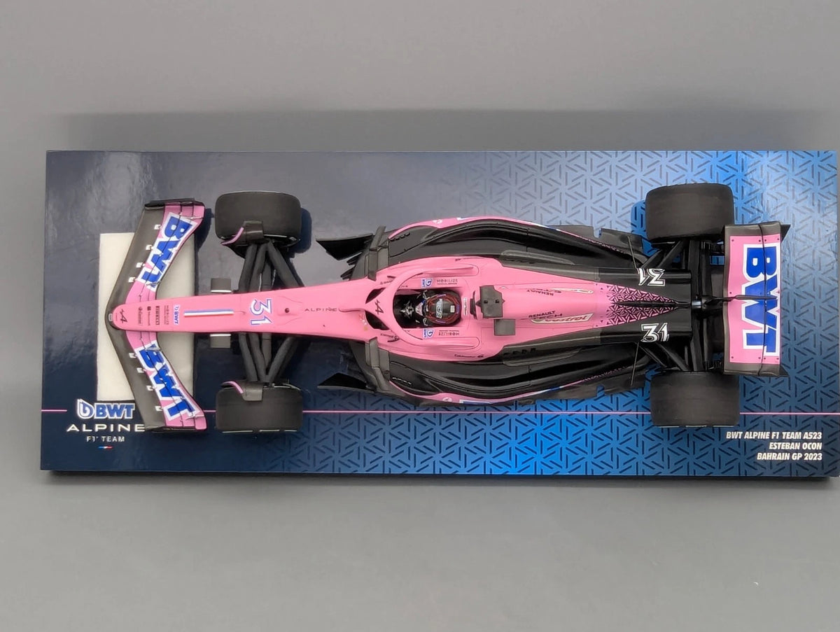 Modellautos 1:18 Minichamps BWT Alpine F1 Bahrain 2023 #31 Esteban Ocon mit OVP