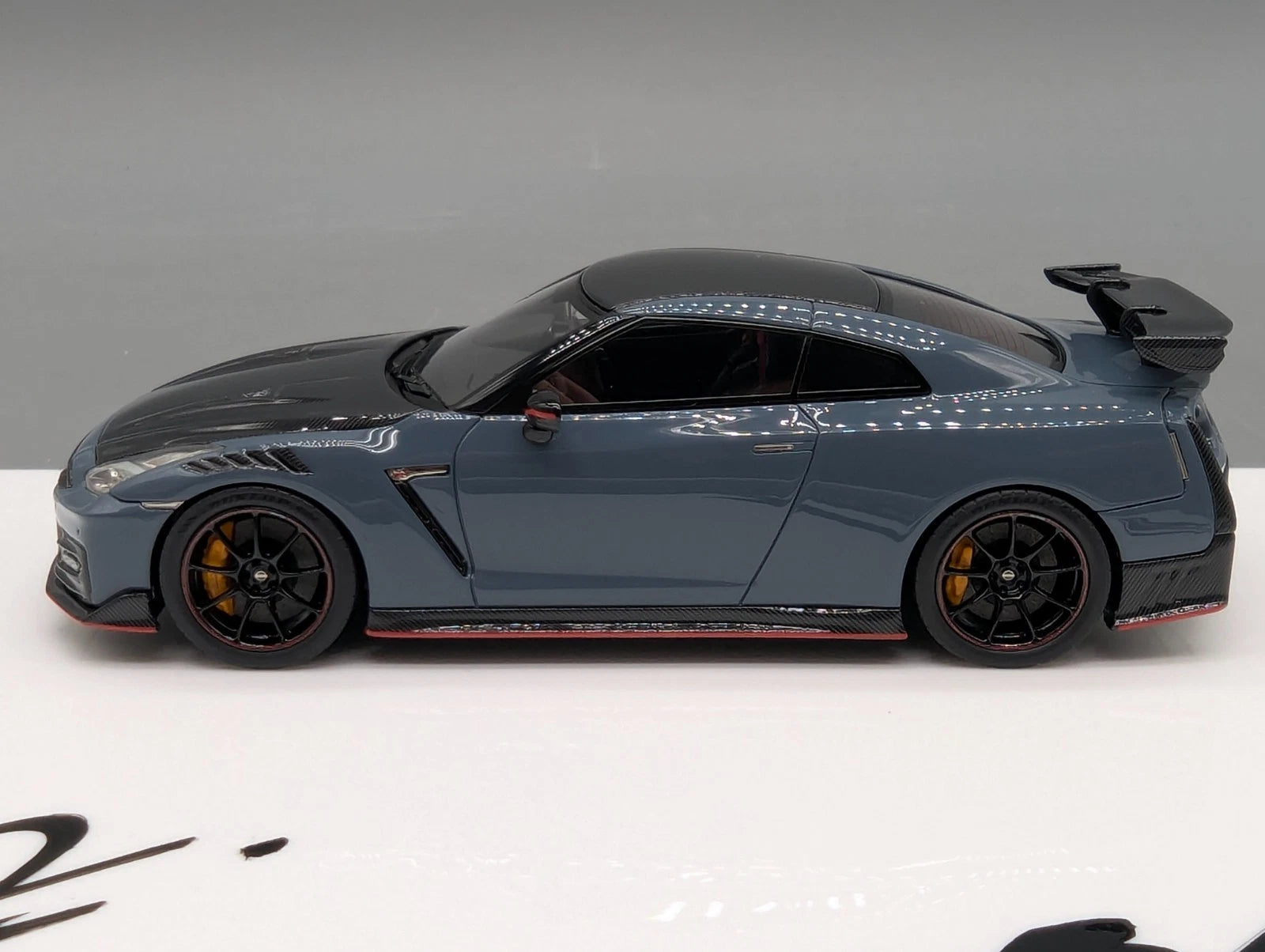 Eidolon Make Up 1:43 Nissan GT-R Nismo Tsukuba Time Attack 2024 Signiert OVP