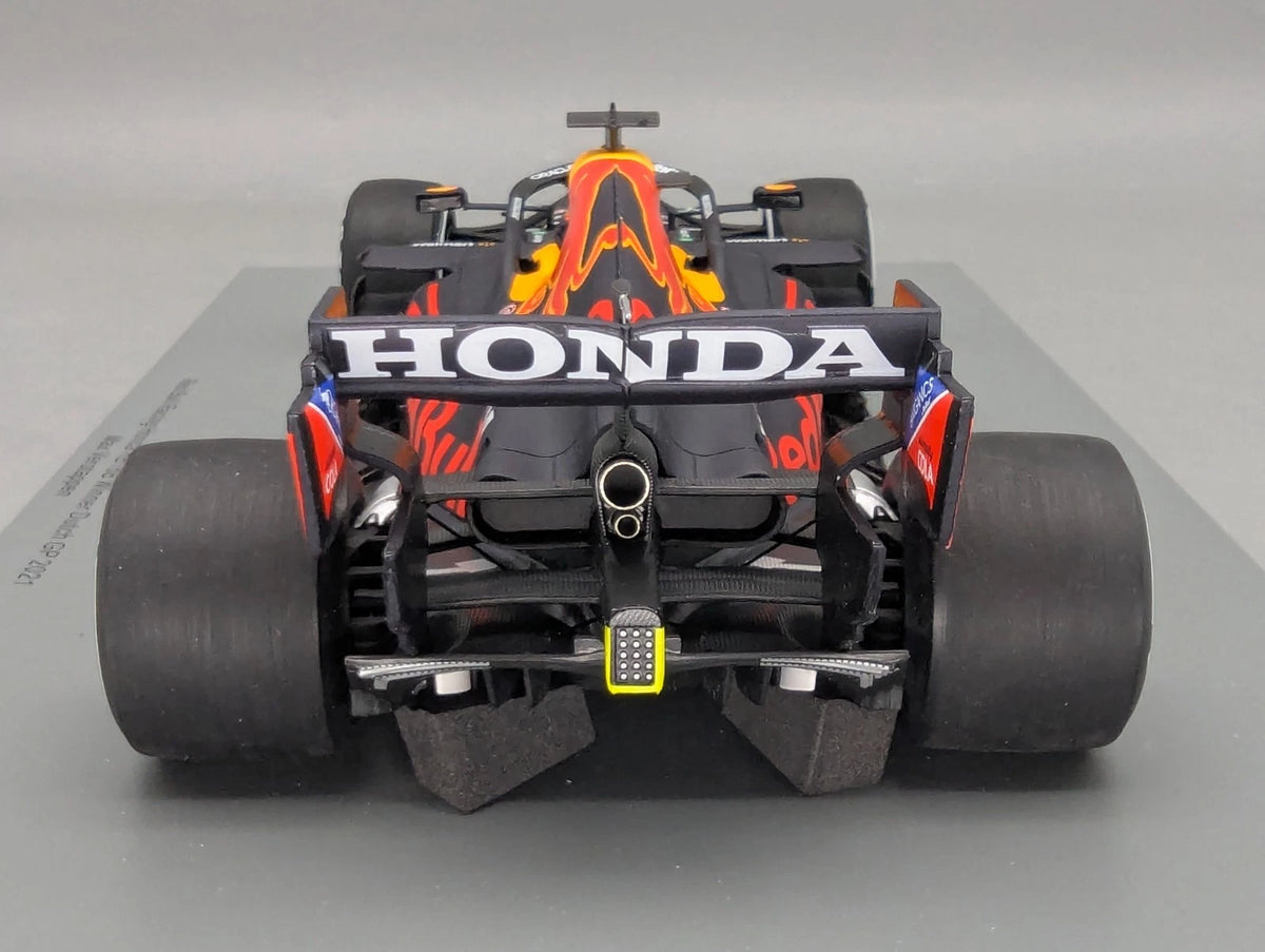 Modellautos 1:18 Spark Honda  Red Bull RB16B WINNER  NL 2021 #33 Verstappen OVP