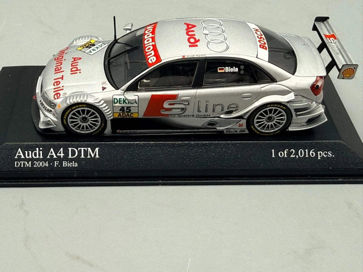 Modellautos 1:43 Minichamps Audi A4 DTM 2004 #45 Frank Biela mit OVP