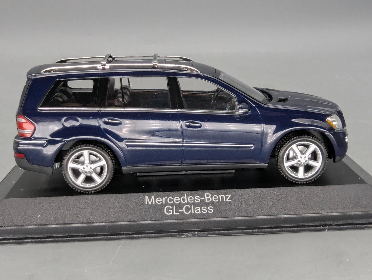 Modellautos 1:43 Minichamps Mercedes Benz GL-Klasse Tansanit-Blau Dealer OVP