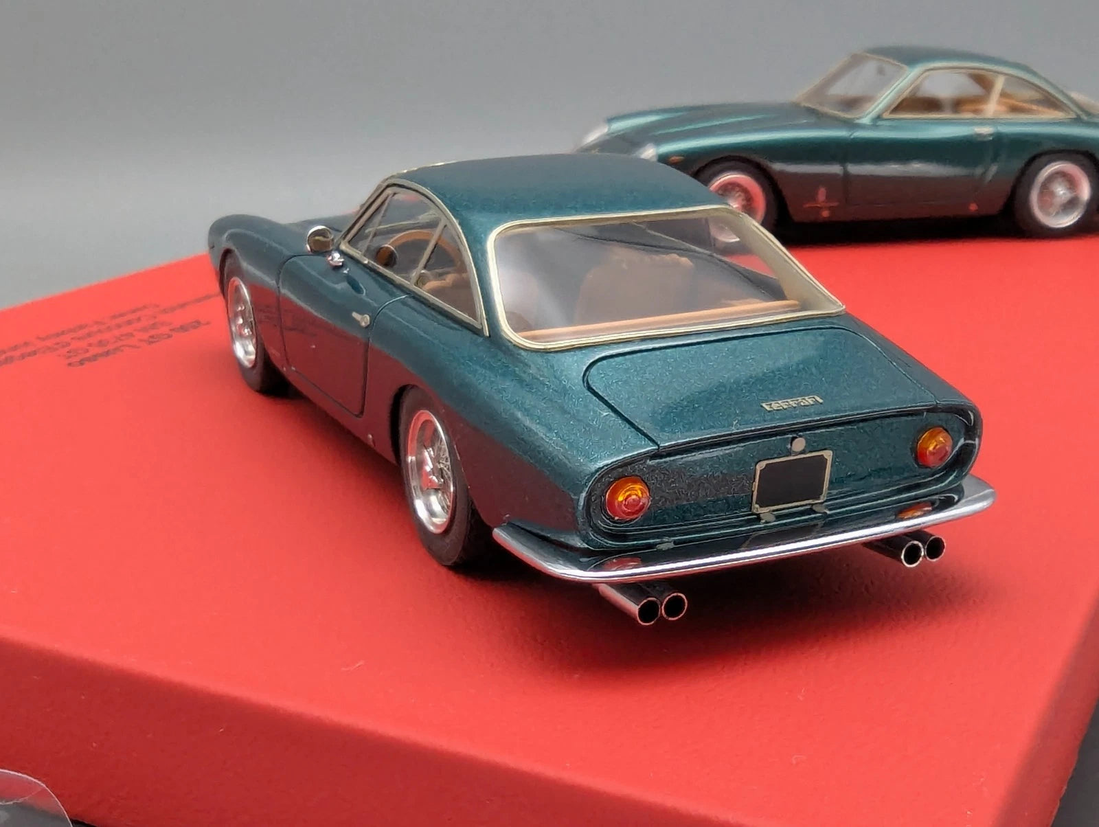 Modellautos 1:43 BBR  Ferrari 250 GT Lusso Set 2-tlg. 1/5 OVP