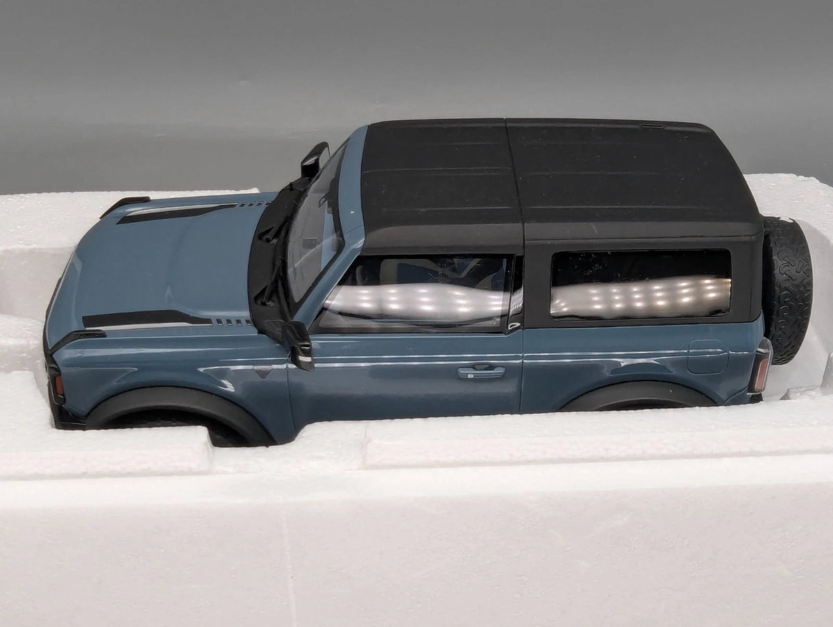 Modellautos 1:18 GT Spirit GT359 Ford Bronco First Edition Area 51 mit OVP