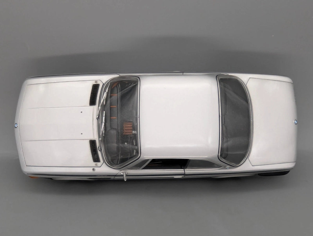 Modellautos 1:18 Minichamps BMW 3.0 CSL 1972 mit OVP