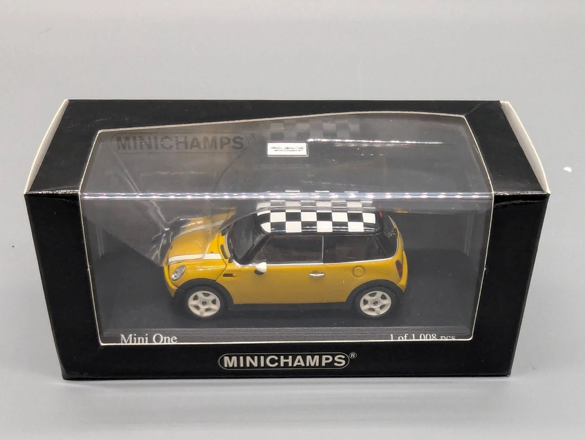 Modellautos 1:43 Minichamps Mini One 2001 Mellow Yellow Haube zum Öffnen mit OVP