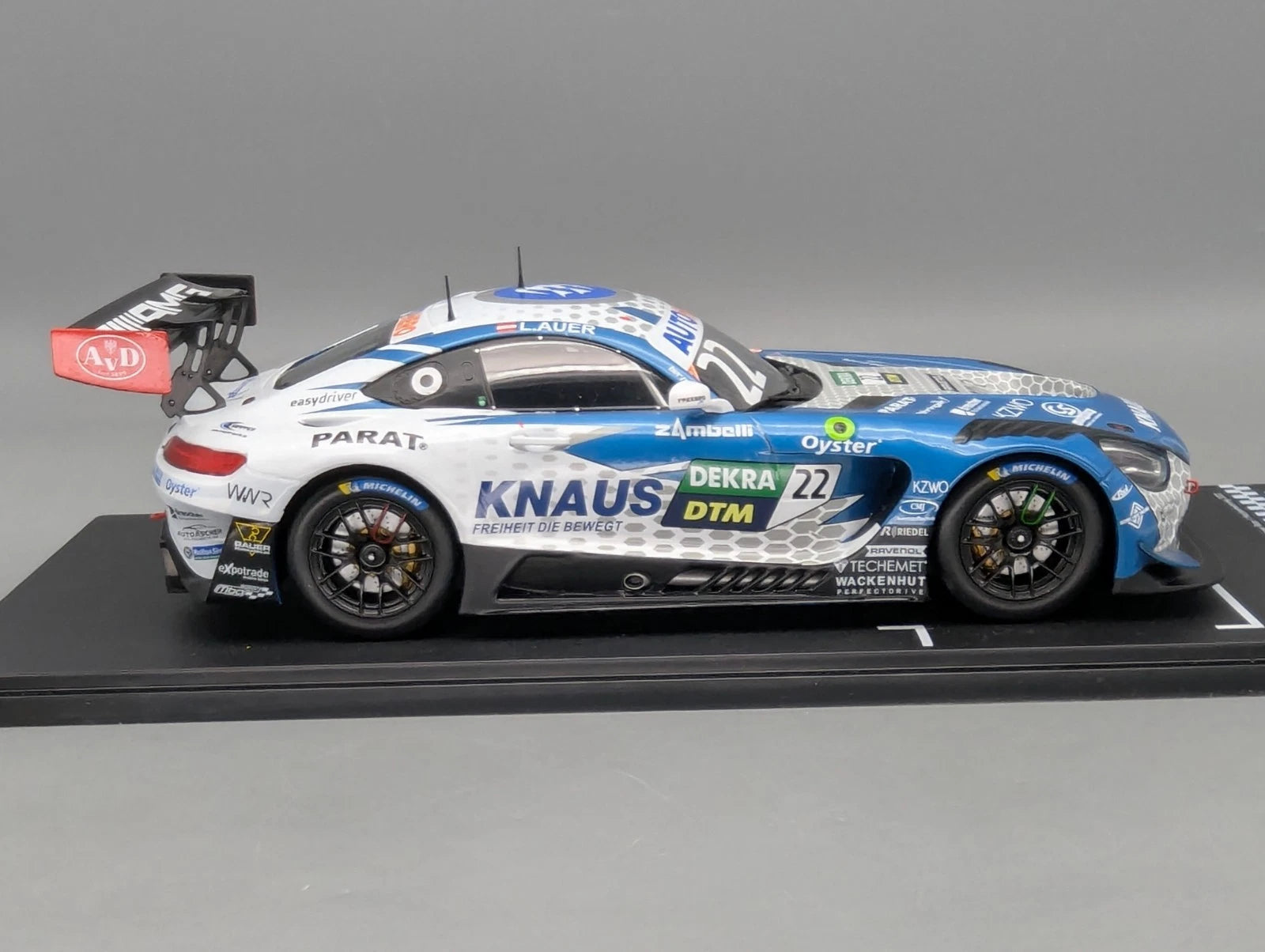 Modellautos 1:18 Ixo Mercedes AMG GT3 Evo WINNER Hockenheim DTM 2022 #22 mit OVP