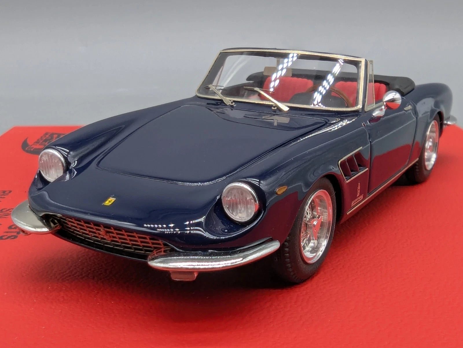 Modellautos 1:43 BBR Ferrari 330 GTS Auction Monaco 2014 Limited 01/05 mit OVP