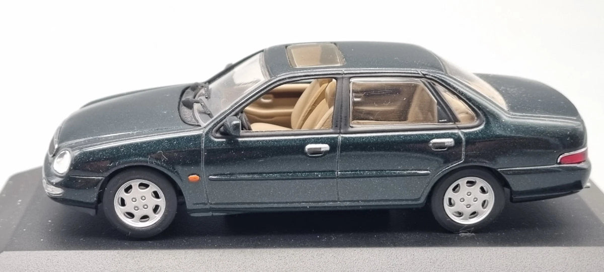 Modellautos 1:43 Minichamps Ford Scorpio Saloon 1995 green metallic OVP