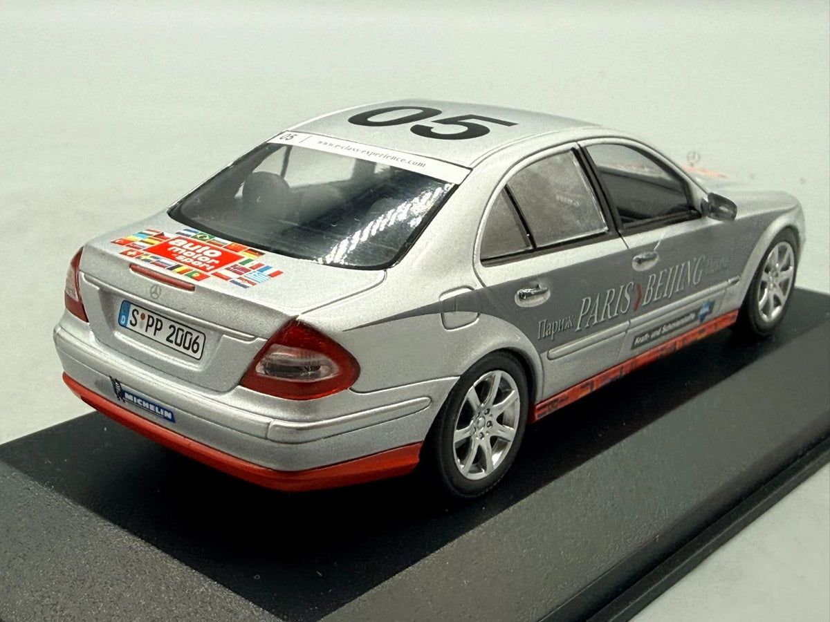 Modellautos 1:43 Minichamps Mercedes-Benz E-Klasse Rally Paris–Peking +Umkarton