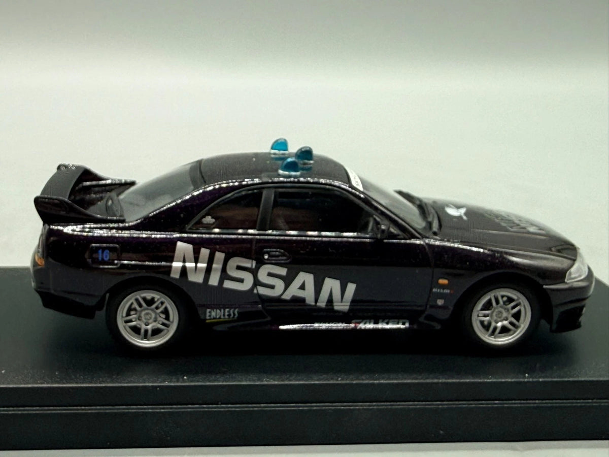 Modellautos 1:43 Kyosho Nissan Skyline GT-R (BCNR33) Fuji Speedway Pace Car +OVP